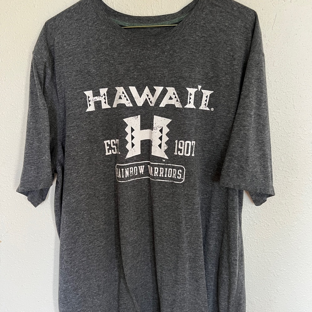 University of Hawaii T-shirt